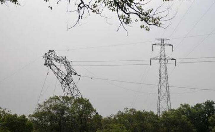 輸電線路桿塔傾斜在線監(jiān)測，做好輸電鐵塔“監(jiān)管員”